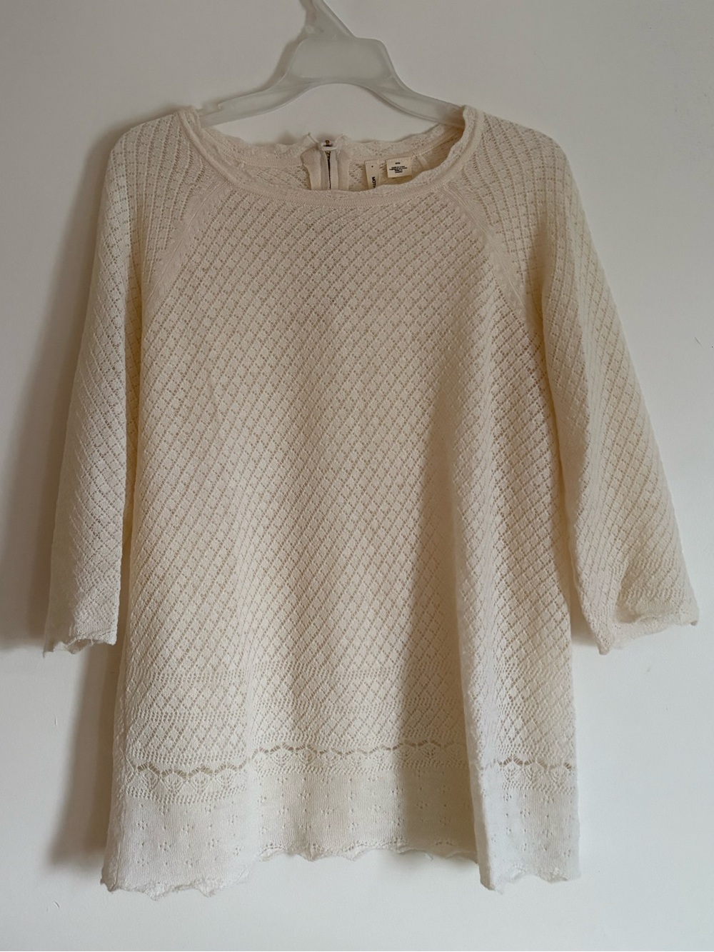 Moth by Anthropologie cream / ivory sweater in a size Medium